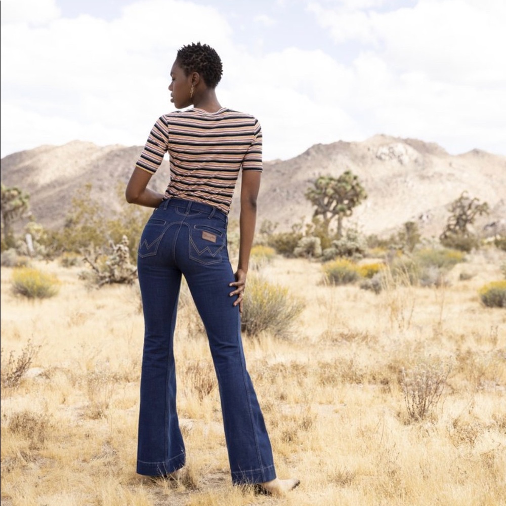 Wrangler Western Yoke Flare Jeans